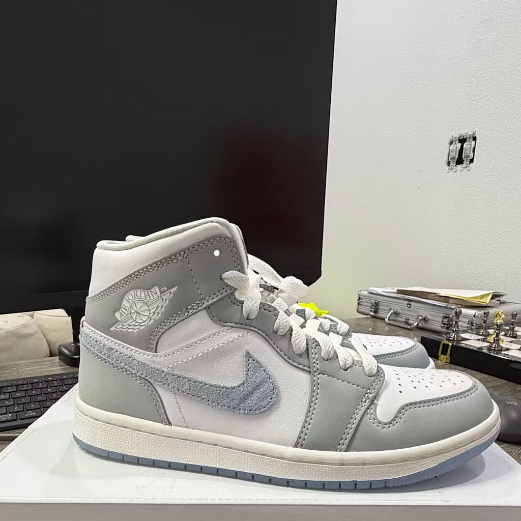 Air Jordan 1 Mid Wolf Grey Aluminum (Women's) - US W 8 - New - Other - detail 2