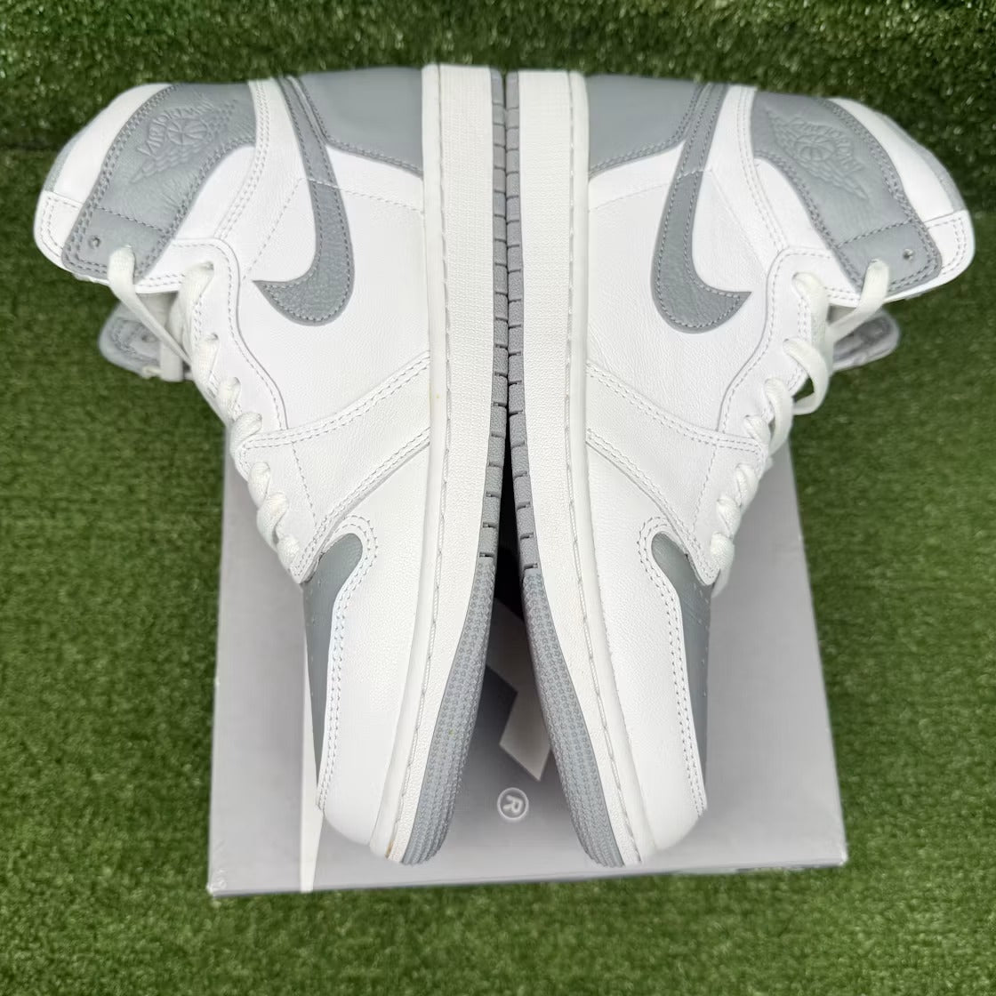Used - Air Jordan 1 Retro High OG Stealth - US M 9.5 - detail 4