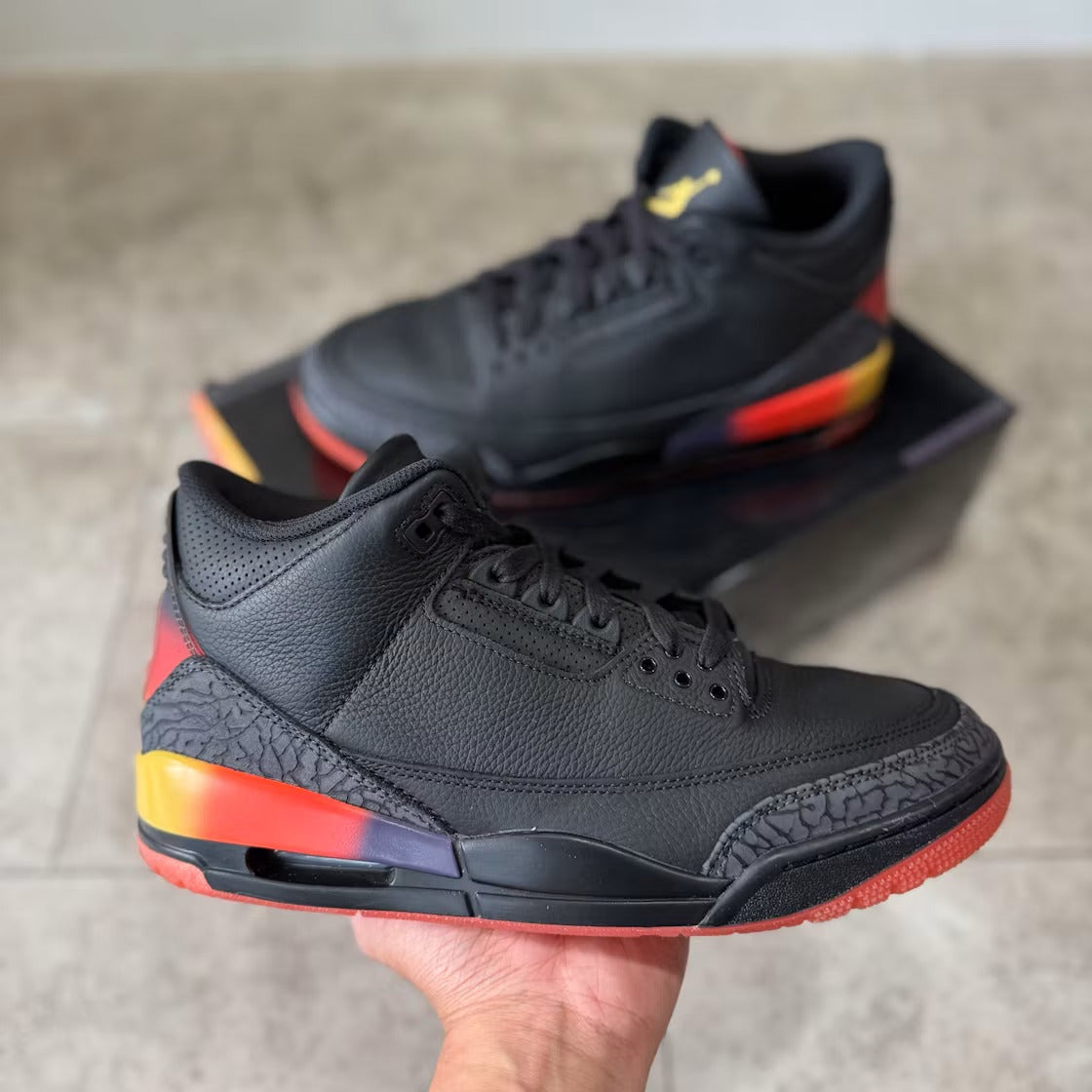 Used - Air Jordan 3 Retro J Balvin Rio - US M 9 - detail 1