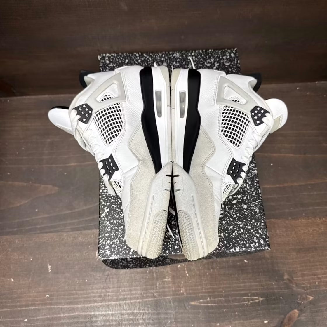 Used - Air Jordan 4 Retro Military Black - US M 7.5 - detail 2