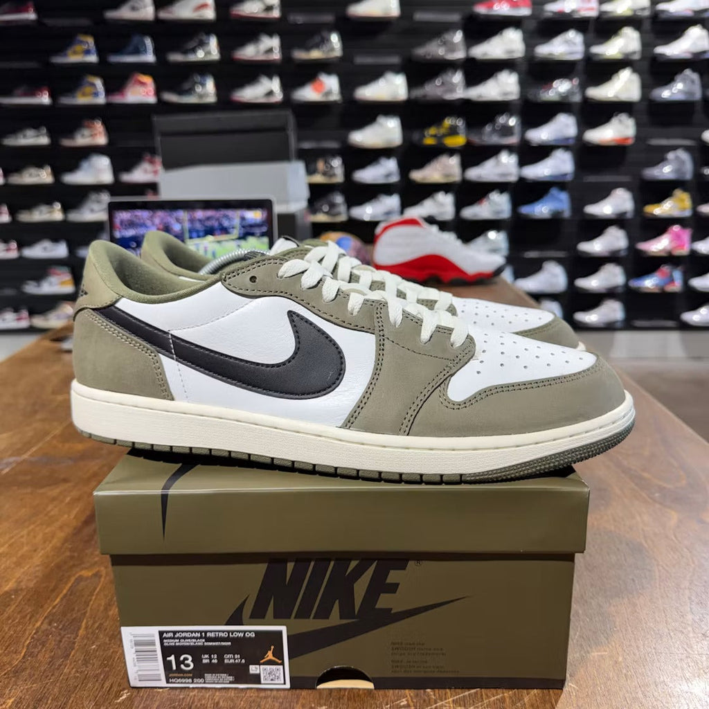 Used - Air Jordan 1 Retro Low OG Medium Olive - US M 13 - detail 1