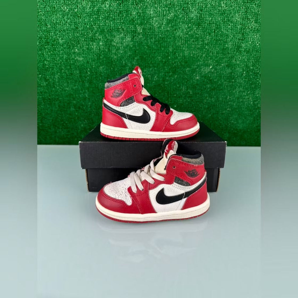 Used - Air Jordan 1 Retro High OG Chicago Lost and Found (TD) - US 7C - detail 4