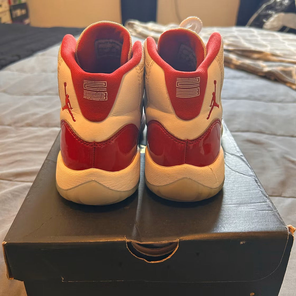 Used - Air Jordan 11 Retro Cherry (2022) (GS) - US 6Y - detail 4