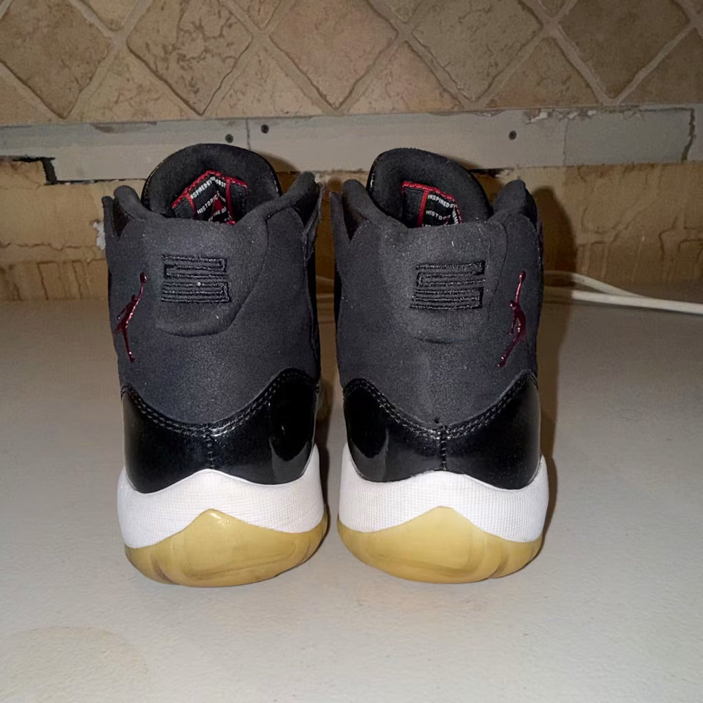 Used - Air Jordan 11 Retro 72-10 - US M 8.5 - detail 2