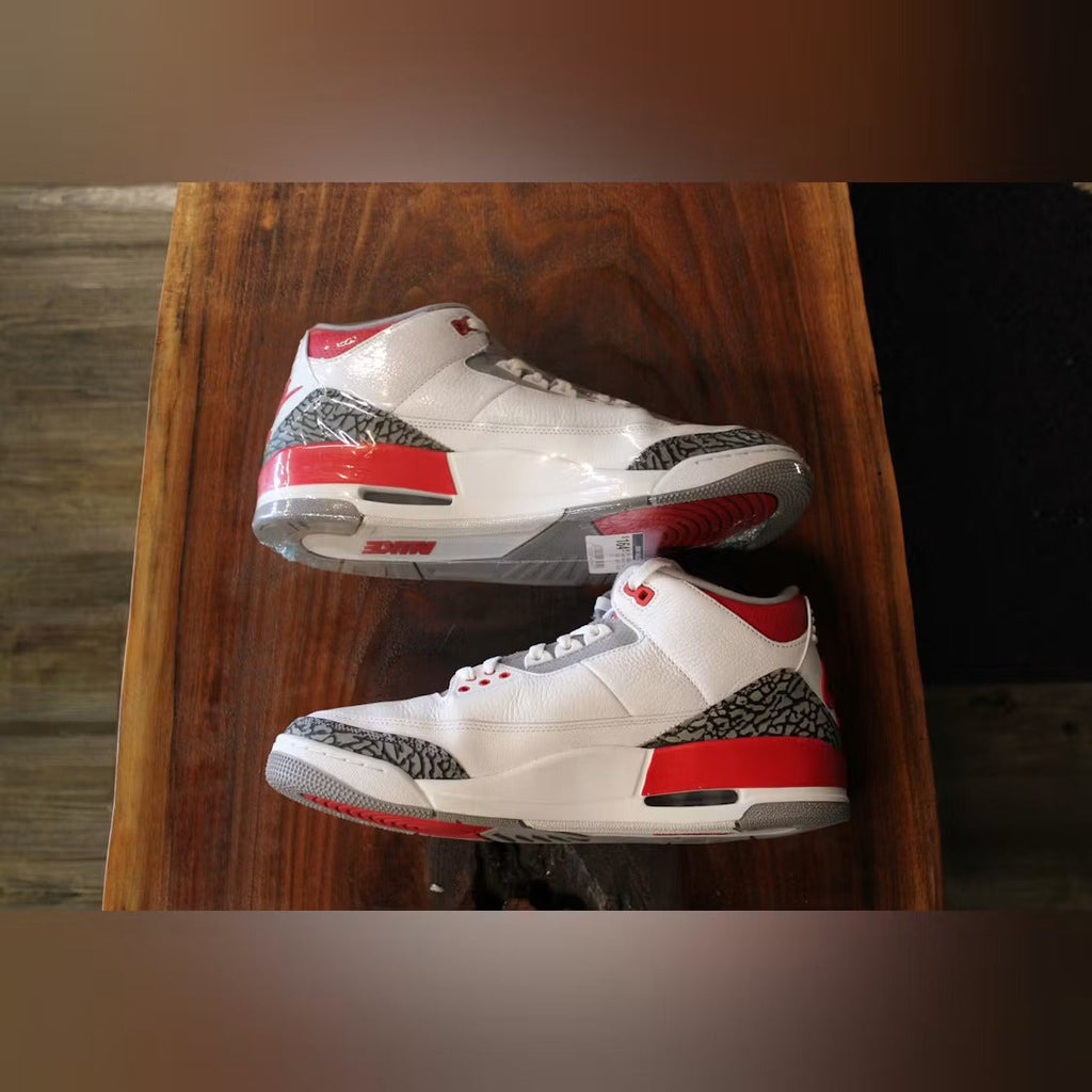 Used - Air Jordan 3 Retro Fire Red (2022) - US M 12 - detail 2