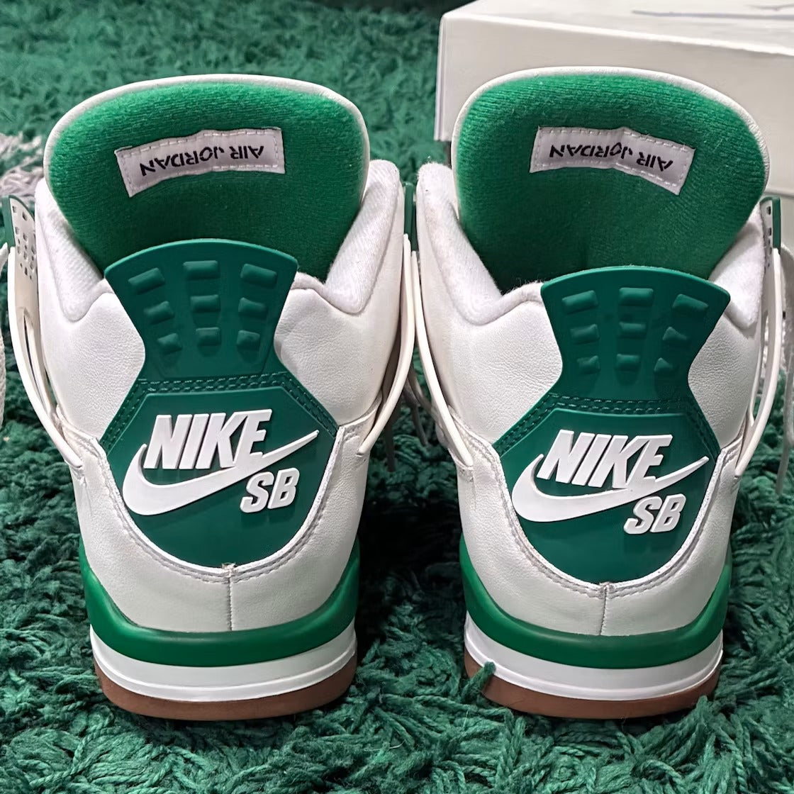Used - Air Jordan 4 Retro SB Pine Green - US M 9.5 - detail 4