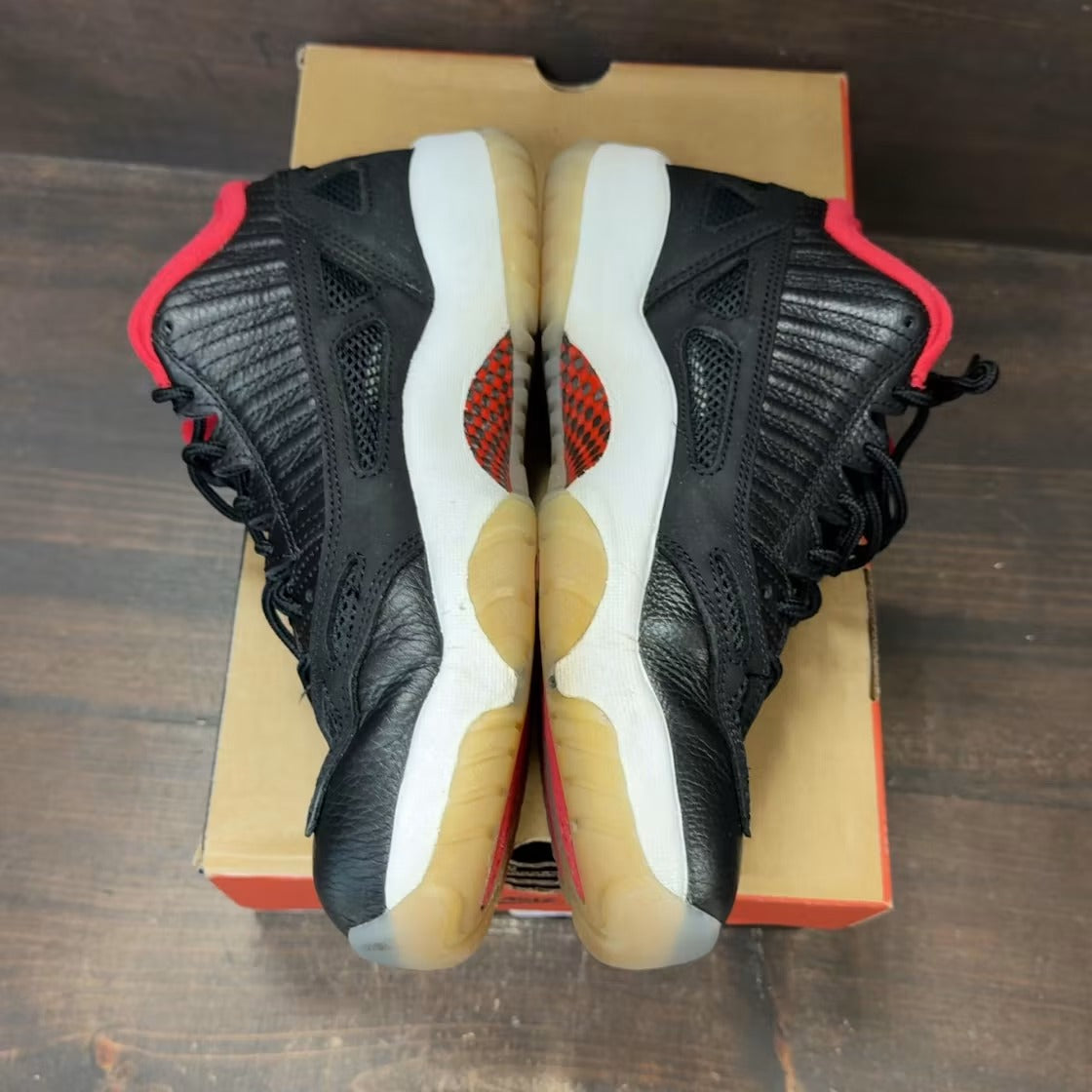 Used - Air Jordan 11 Retro Low IE Bred (2021) - US M 9 - detail 3