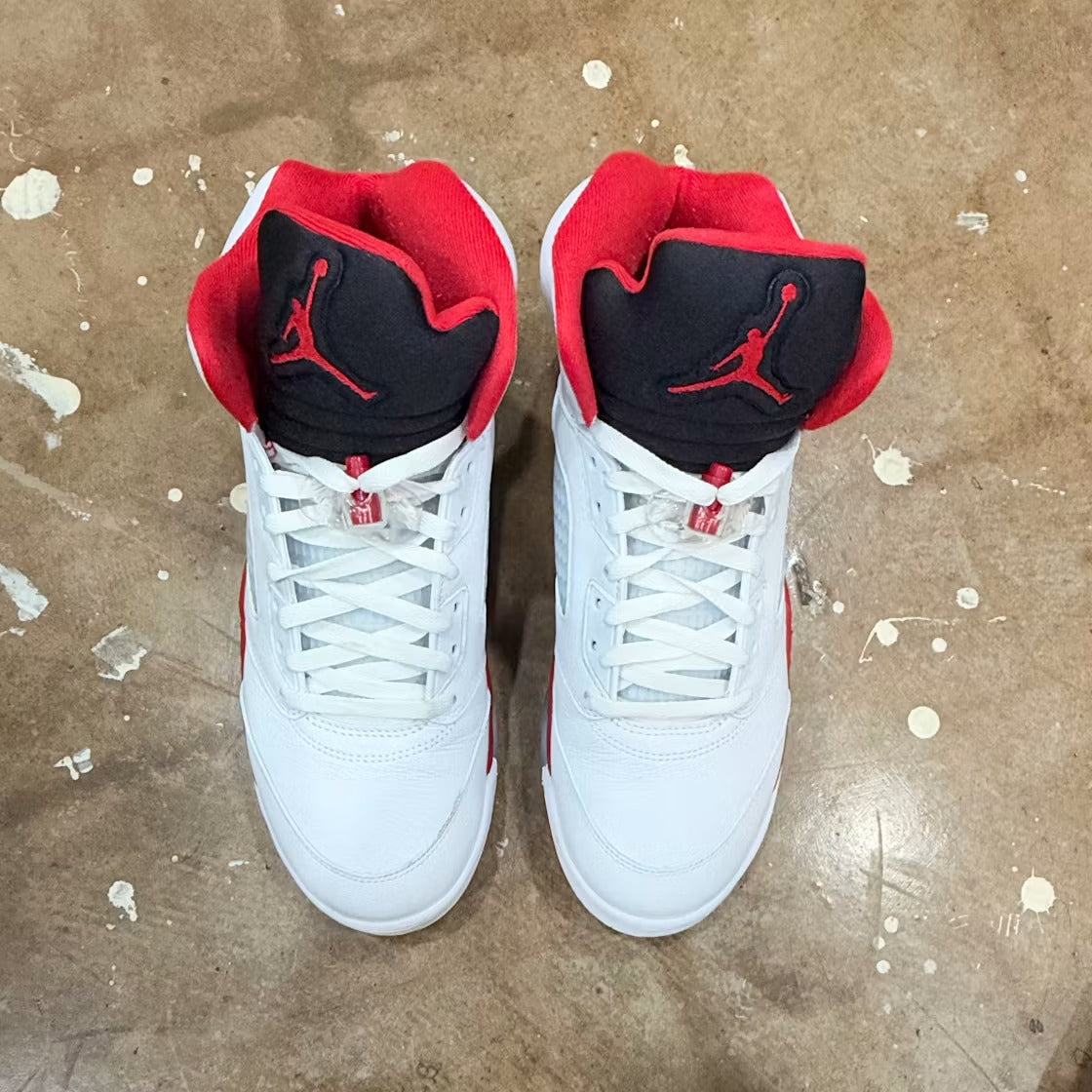 Used - Air Jordan 5 Retro Fire Red Black Tongue (2025) - US M 12 - detail 3