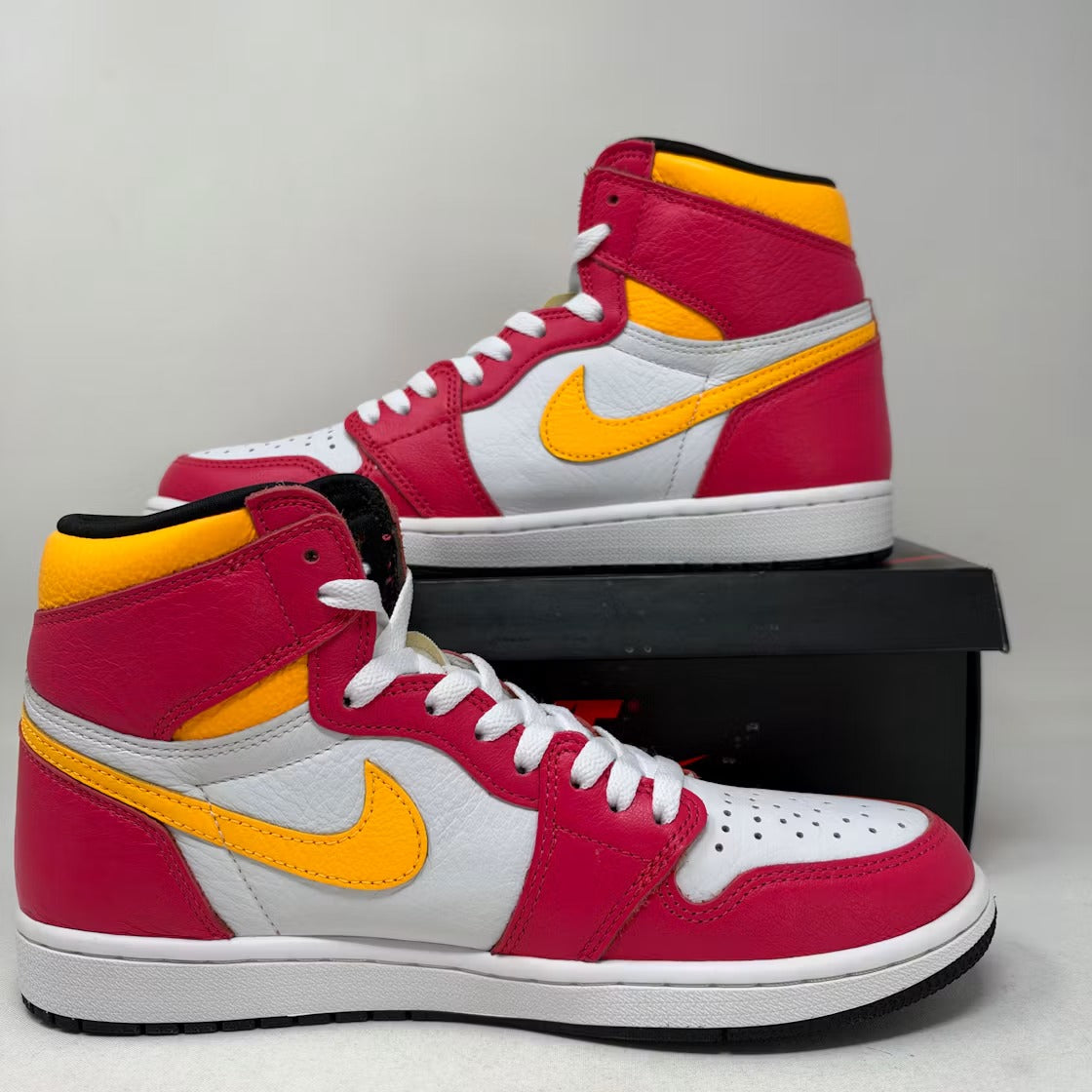 Used - Air Jordan 1 Retro High OG Light Fusion Red - US M 9.5 - detail 3