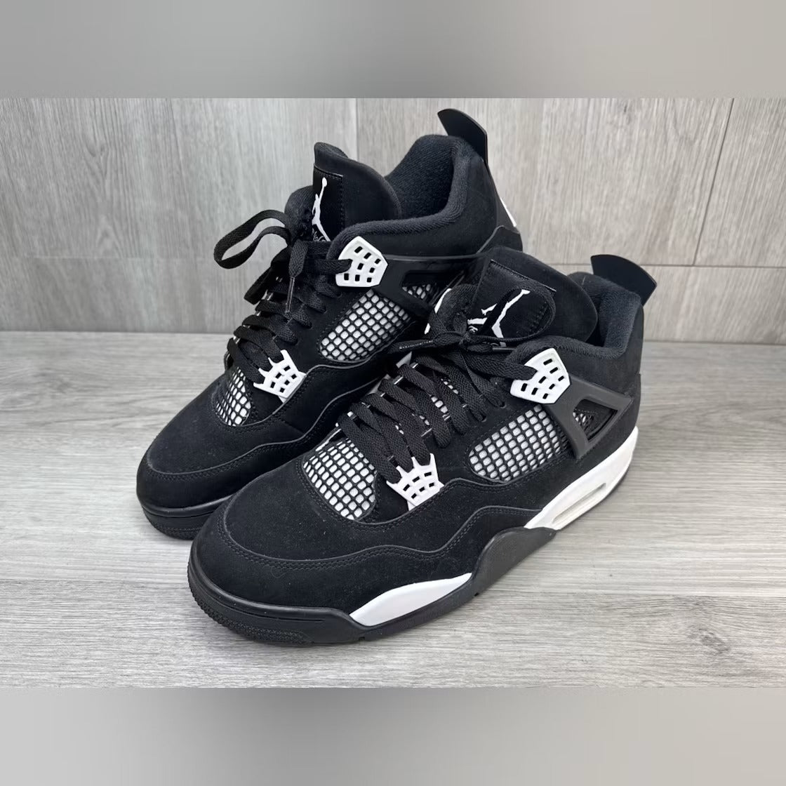 Used - Air Jordan 4 Retro White Thunder - US M 12 - detail 1