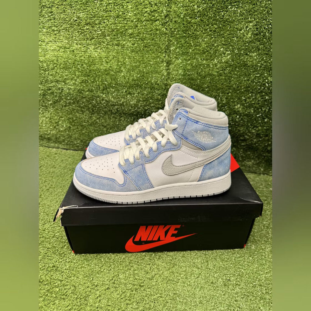 Used - Air Jordan 1 Retro High Hyper Royal Smoke Grey (GS) - US 6Y - detail 4