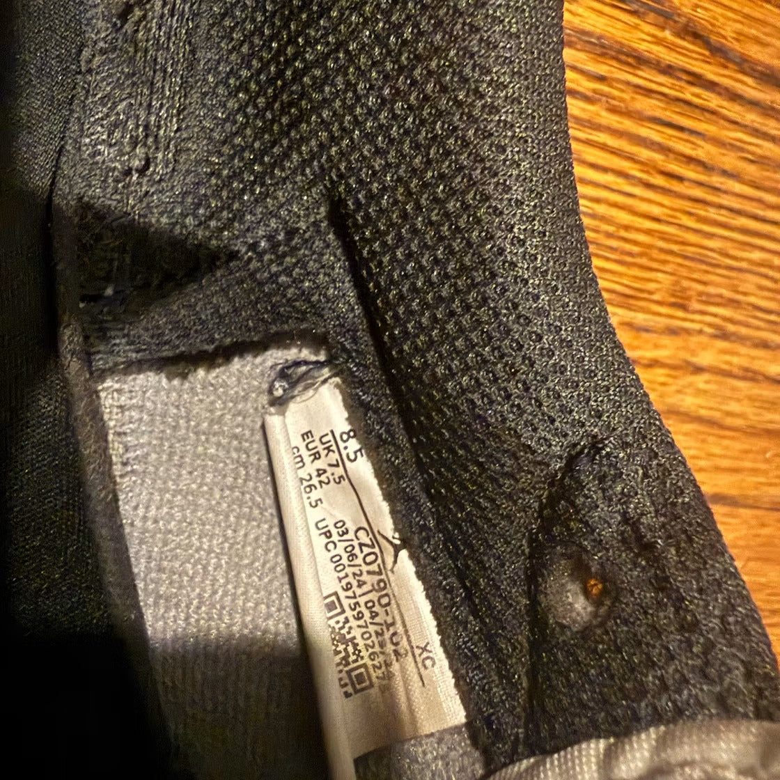 Used - Air Jordan 1 Retro Low OG Mocha - US M 8.5 - detail 5