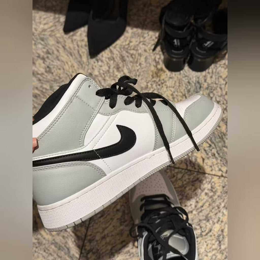 Air Jordan 1 Mid Light Smoke Grey - US M 8 - New - Other - detail 1