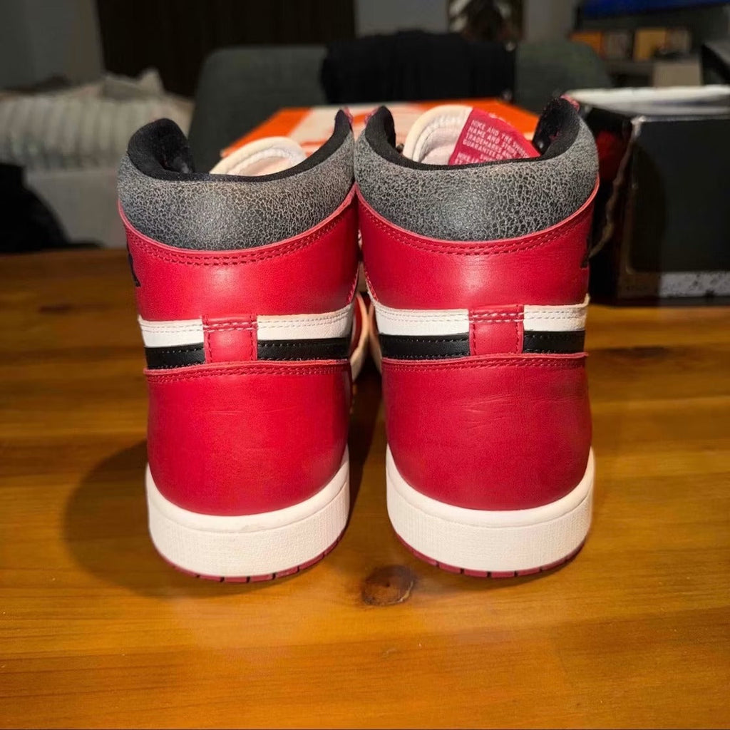 Used - Air Jordan 1 Retro High OG Chicago Lost and Found - US M 10 - detail 3