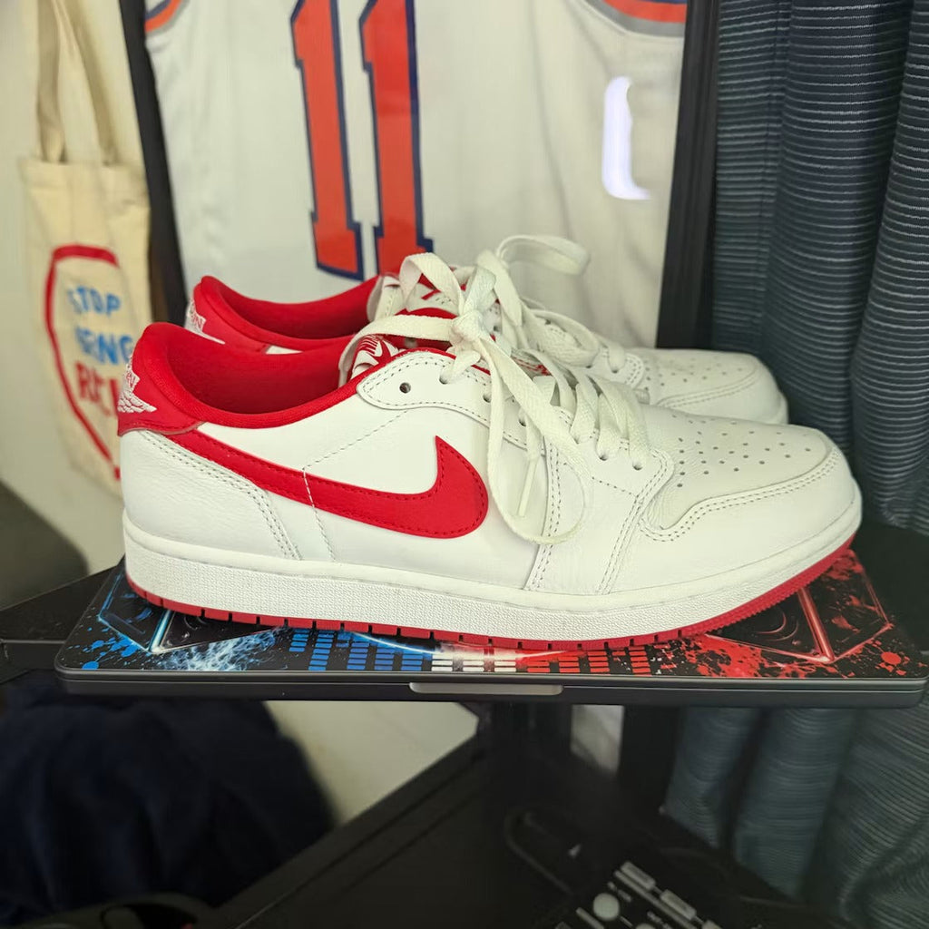 Used - Air Jordan 1 Retro Low OG University Red - US M 10 - detail 1